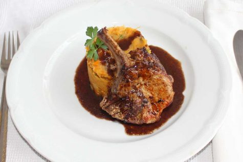 Cotlet de porc cu os la slowcooker