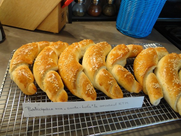 Cornuri de brutar by Sanda Botis