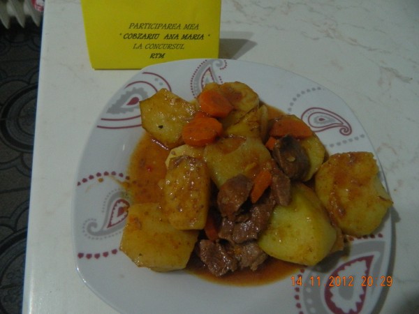 Vita cu  morcovi si cartofi la slowcooker by aryana