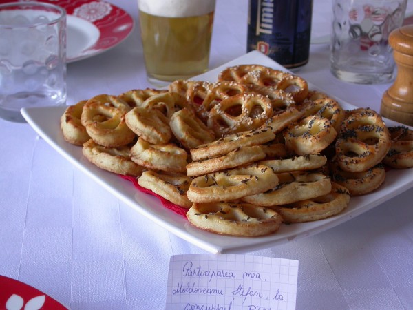 Covrigi cu branza si cascaval by stefanpizza