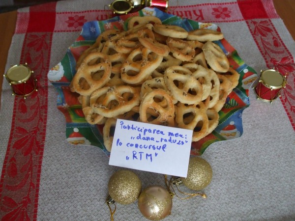 Covrigi cu branza si cascaval by dana_radu23
