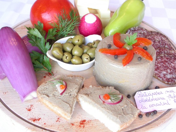 Pateu de casa din ficat de pui by stefanpizza