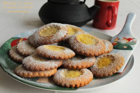 Biscuiti cu miere si crema de lamaie