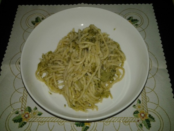 Spaghetti cu broccoli by DanaP.