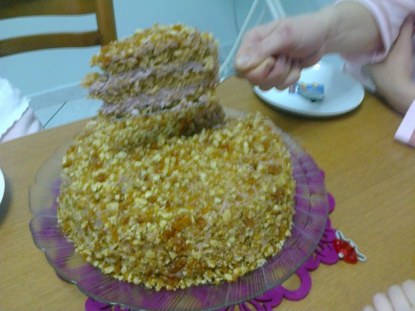Tort cu nuca, zahar ars si sirop de artar by rafaela