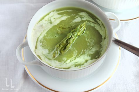 Supa crema de sparanghel verde