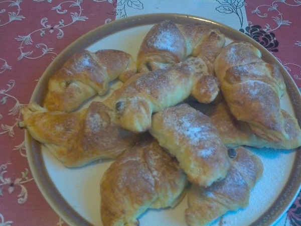 Croissante si pateuri din aluat foetat ultrarapid by clauaime22