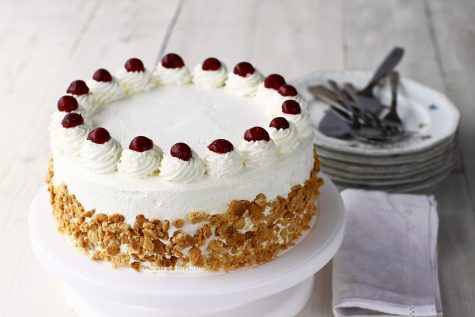 Tort Smântânel cu vișine și cremă de smântână vanilată, video