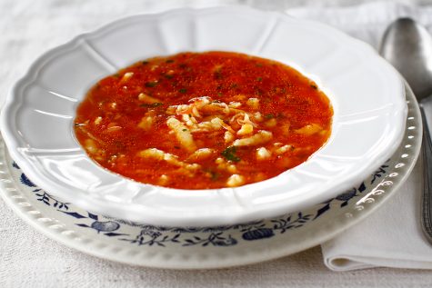 Supă de roșii cu paste de casă – ”tărhană”