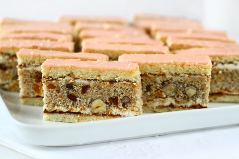 Prăjitura Curcubeu – Regenbogen Schnitte – rețetă veche șvăbească