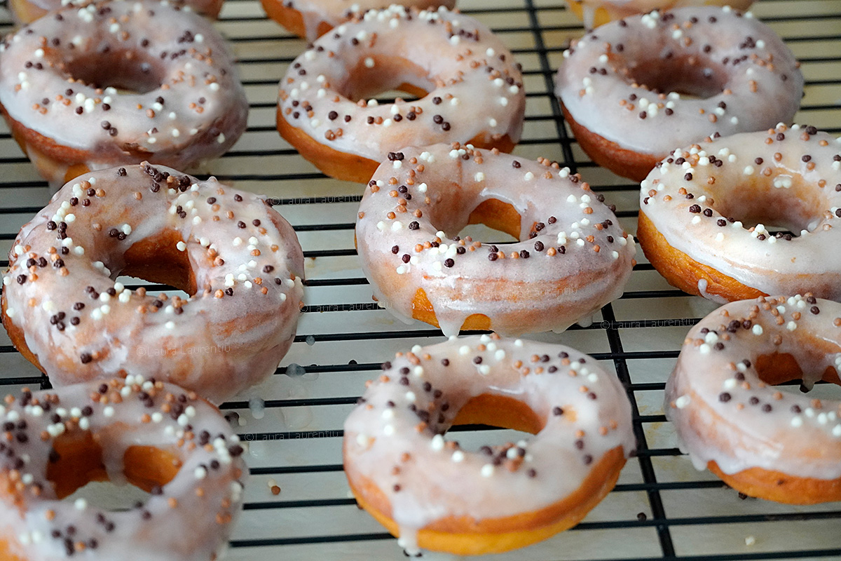 donuts reteta gogosi glazurate reteta gogosi americane reteta gogosi cu gaura reteta doughnuts reteta