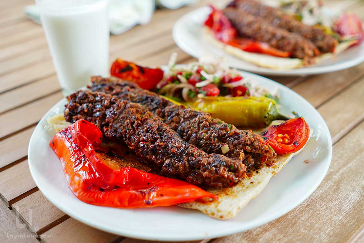 adana kebab reteta turceasca explicata pas cu pas adana kebab reteta adana kebab facut in casa reteta laura laurentiu