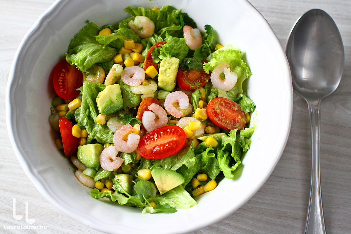 salata de creveti cu avocado si porumb reteta laura laurentiu