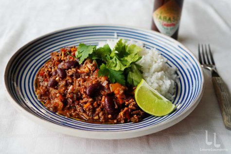 Chili con carne – rețetă video simplă și rapidă, cu carne tocată